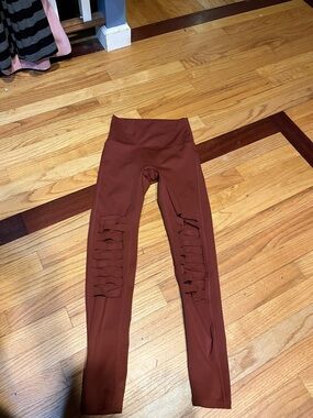 High-Waist Rust Red Slashed Leggings girls